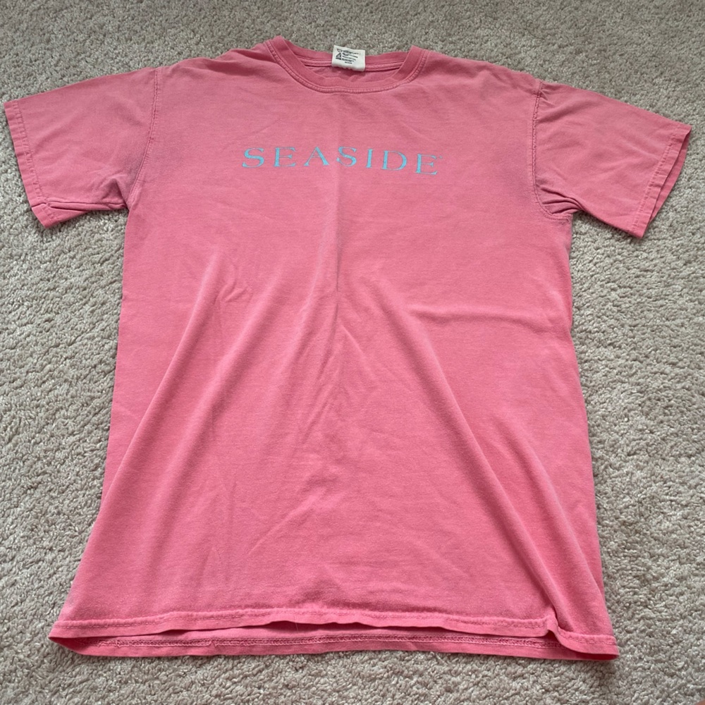 seaside style t shirt | pink | comfort colors